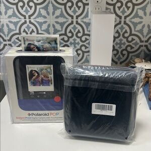 Polaroid POP Camera with ZINK Paper Bundle Case and Paper